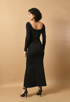 Black Chic Curvature